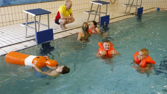 Afspraak is afspraak: nieuw zwembad De Lunet moet ruimer