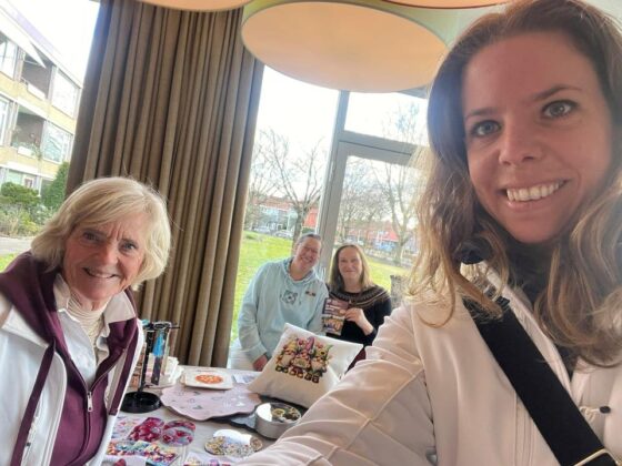 GDP zet mantelzorgers in het zonnetje tijdens Valentijnsbezoek aan verzorgingshuizen